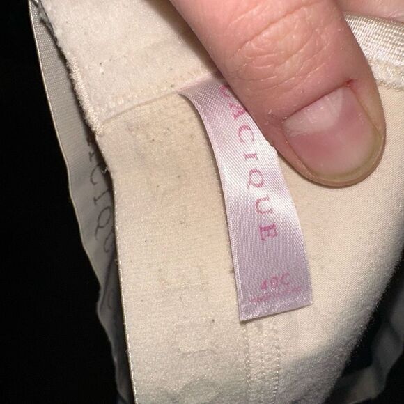 Cacique 40C wireless nude full figure jersey knit bra - Picture 3 of 3